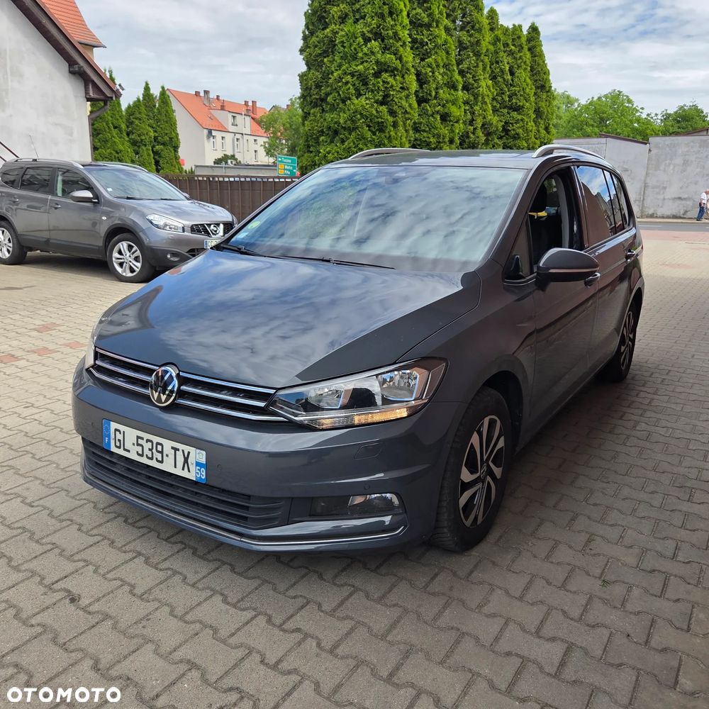 Volkswagen Touran - 2