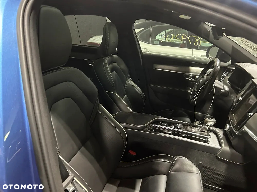 Volvo S90 T6 AWD R-Design - 33
