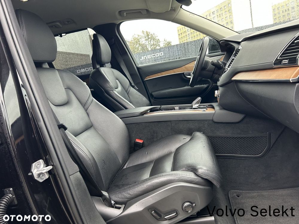Volvo XC 90 - 26