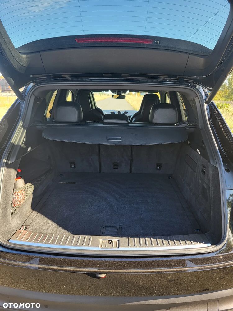 Porsche Cayenne - 4