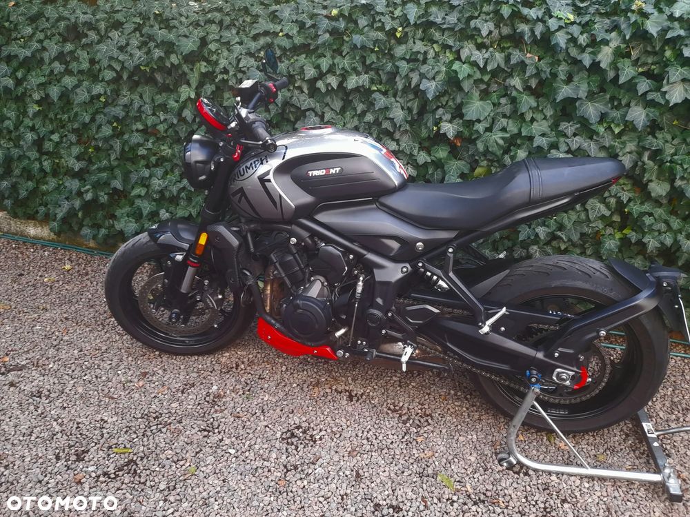 Triumph Trident - 4