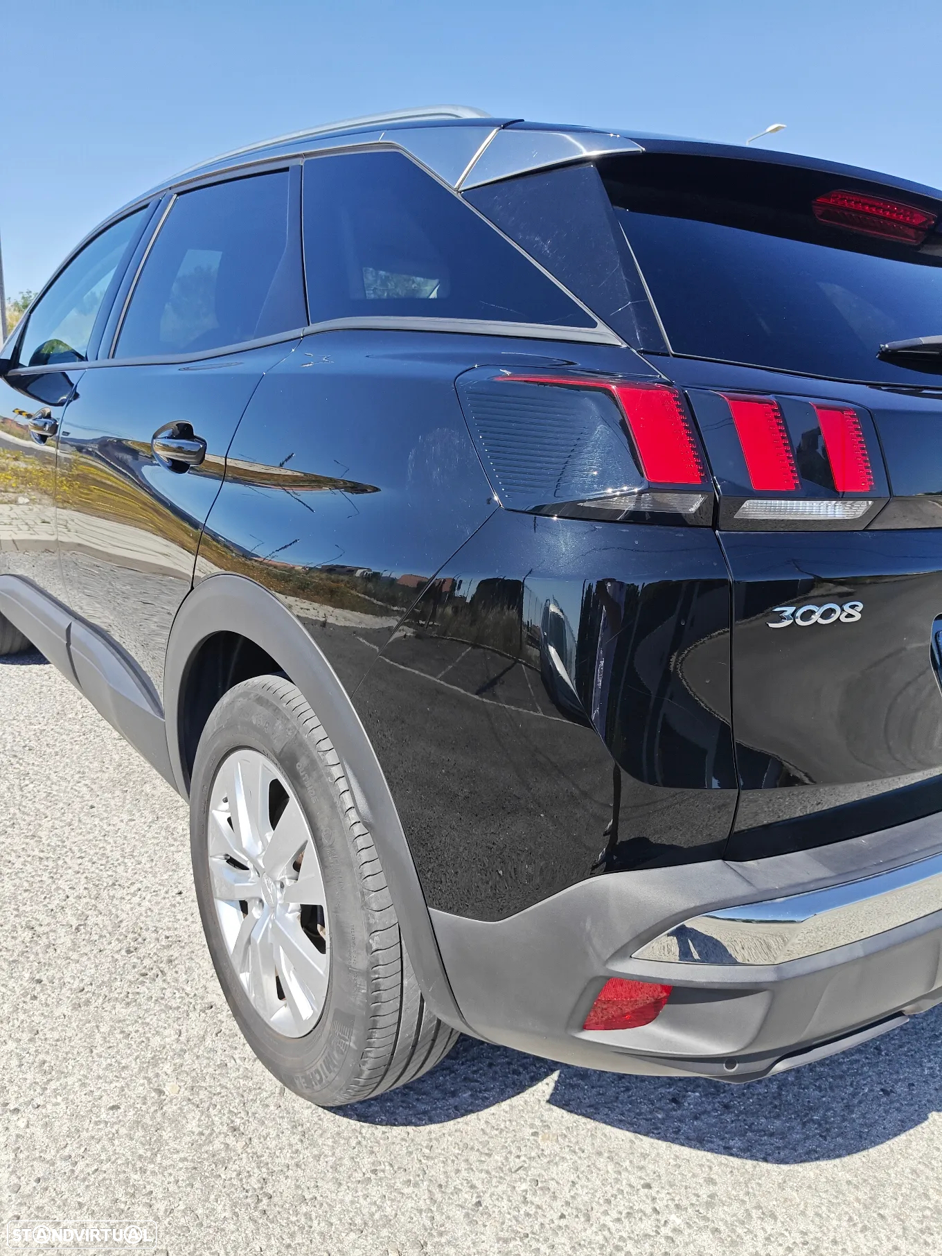 Peugeot 3008 PureTech 130 Stop & Start GPF Active Pack - 17