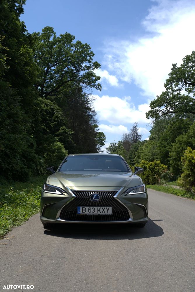 Lexus Seria ES 300h Executive - 3