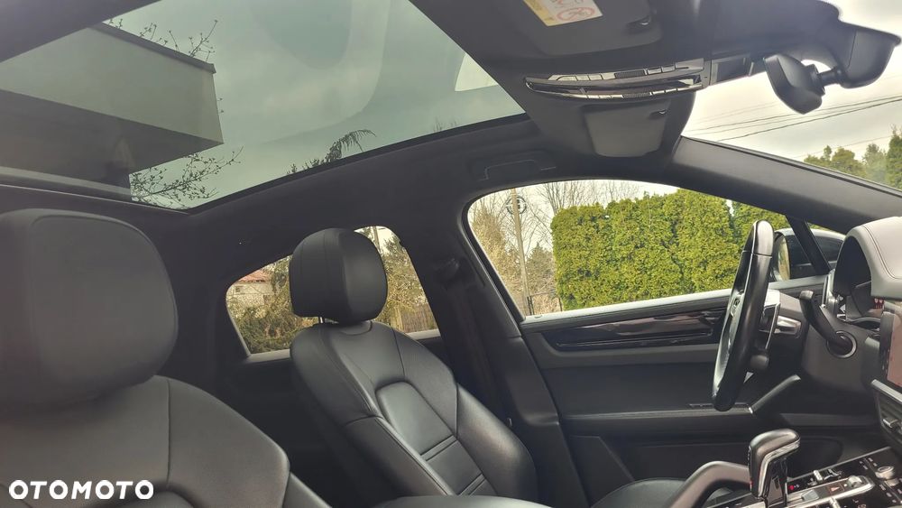 Porsche Cayenne Standard - 14