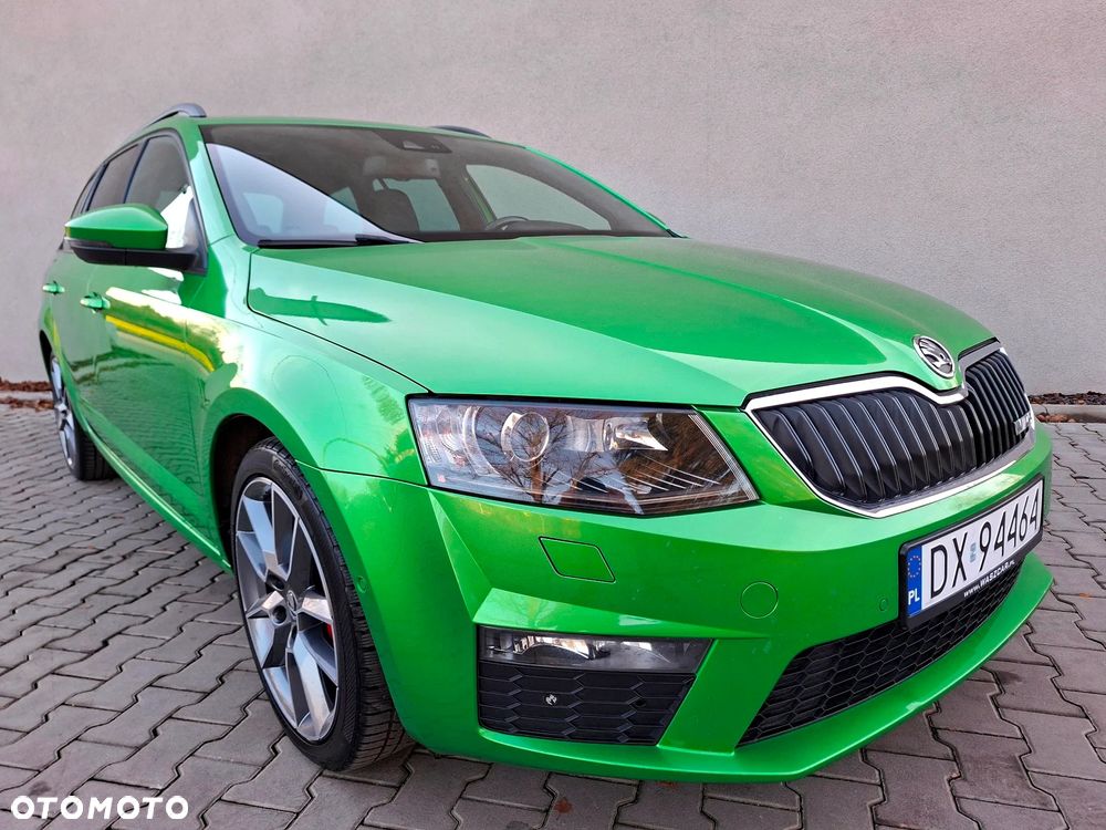 Skoda Octavia 2.0 TDI DSG RS - 11
