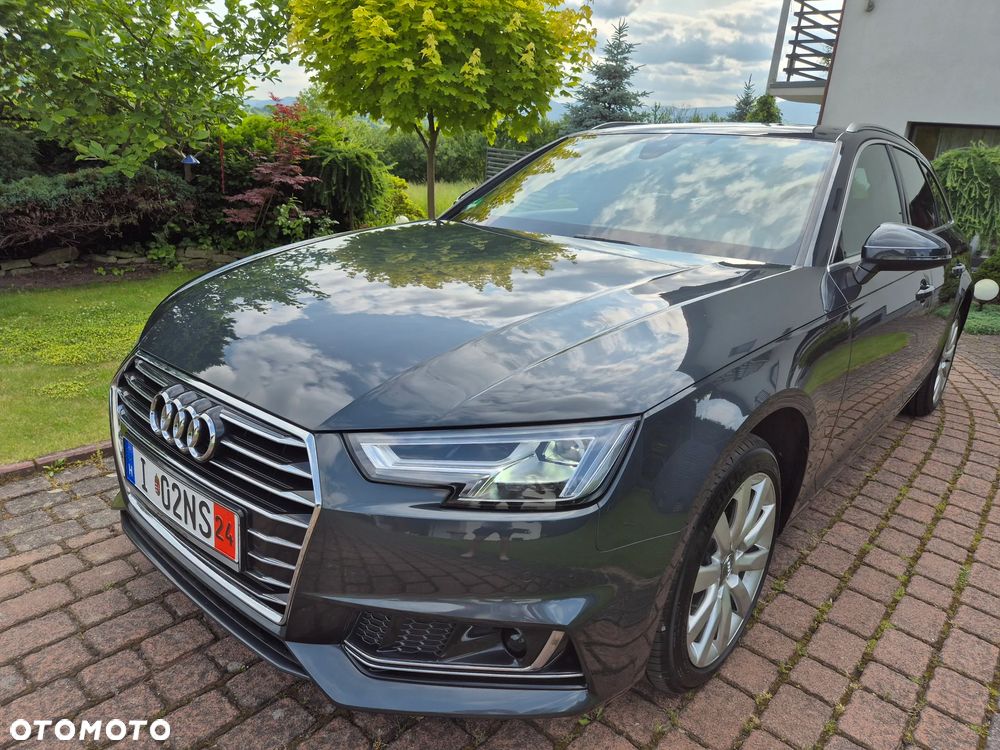 Audi A4 - 1