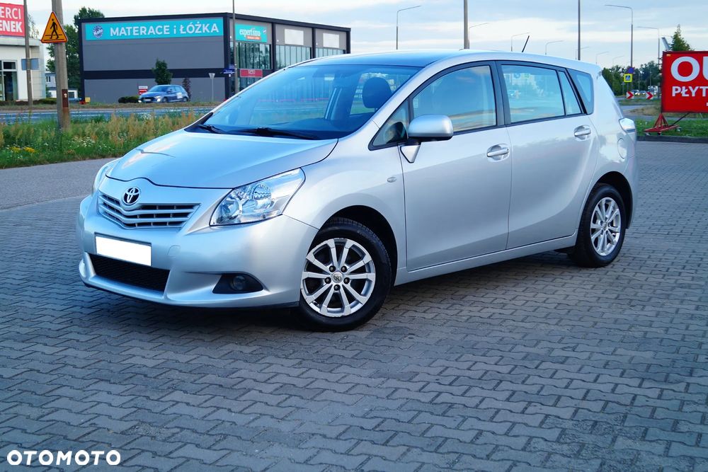 Toyota Verso 1.6 Sol EU5 - 7