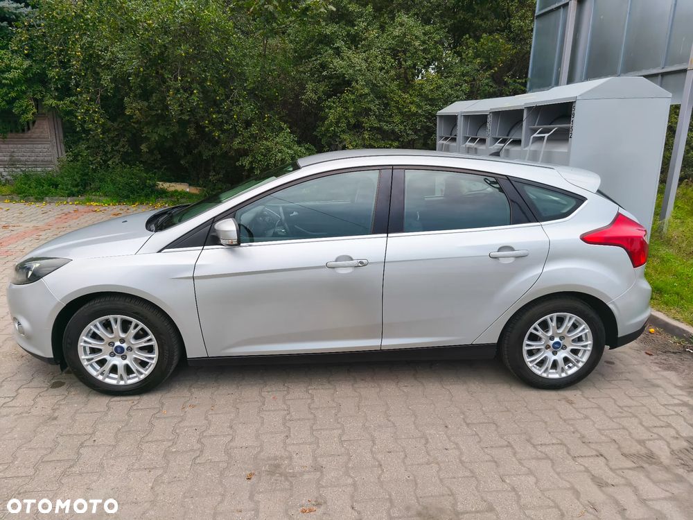 Ford Focus 1.6 TDCi DPF Titanium - 4
