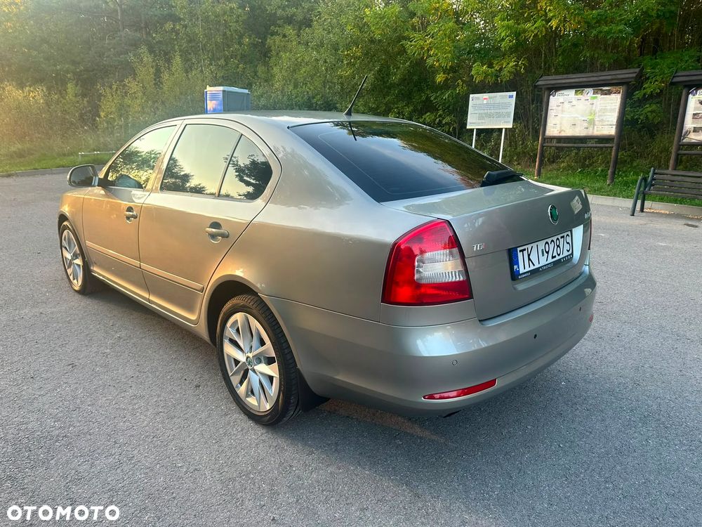 Skoda Octavia 2.0 TDI Family Plus - 8