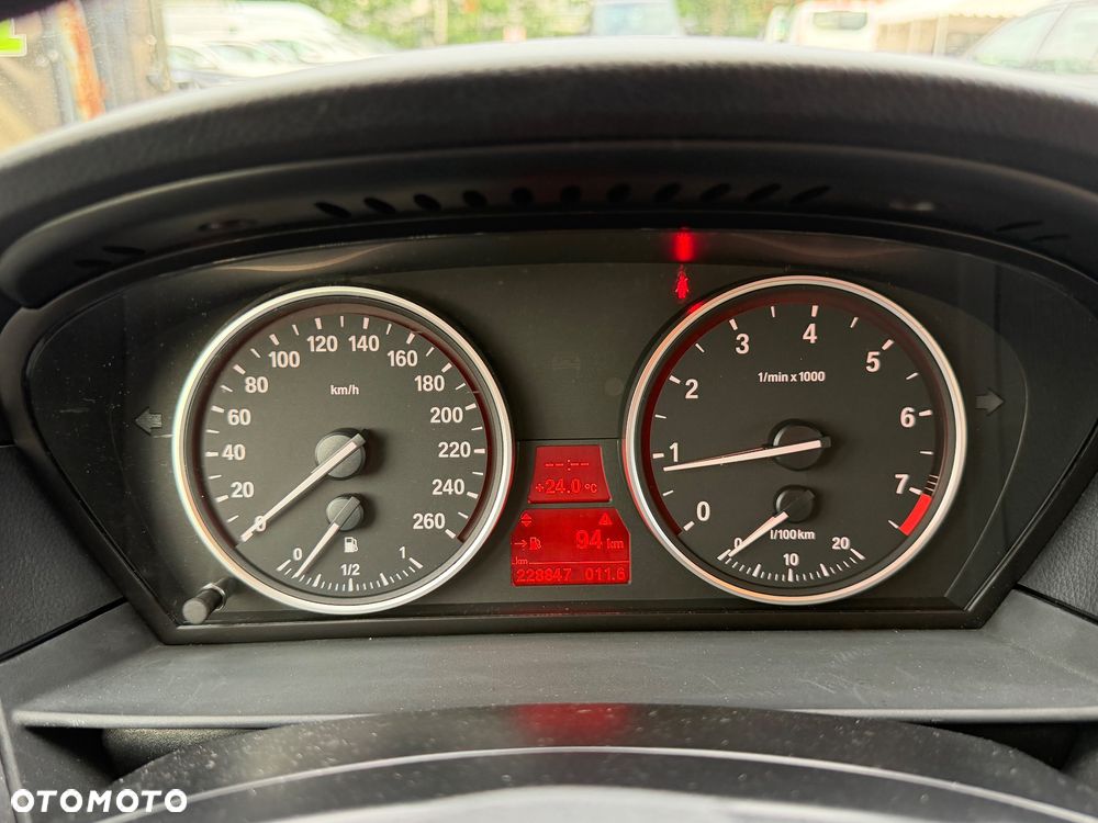 BMW Seria 5 520i Edition Exclusive - 16