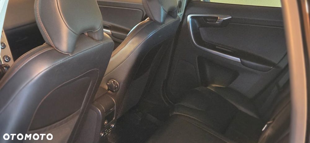 Volvo XC 60 - 18