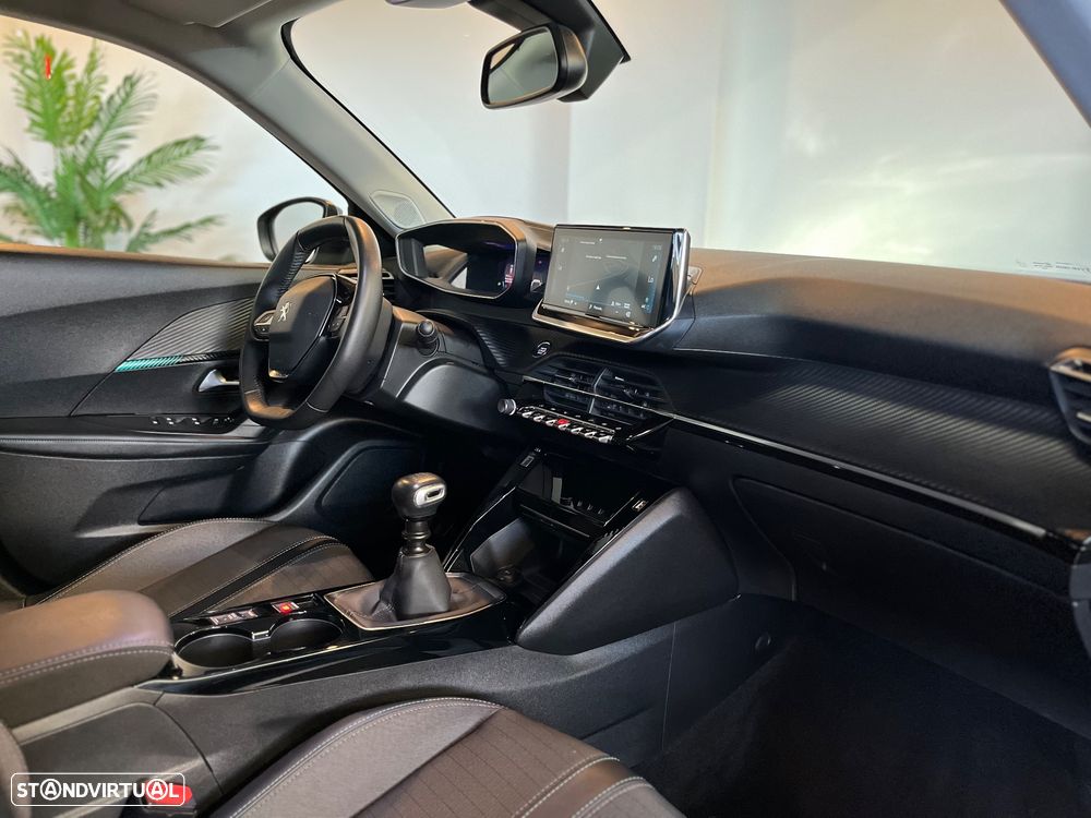 Peugeot 2008 1.2 Allure - 27