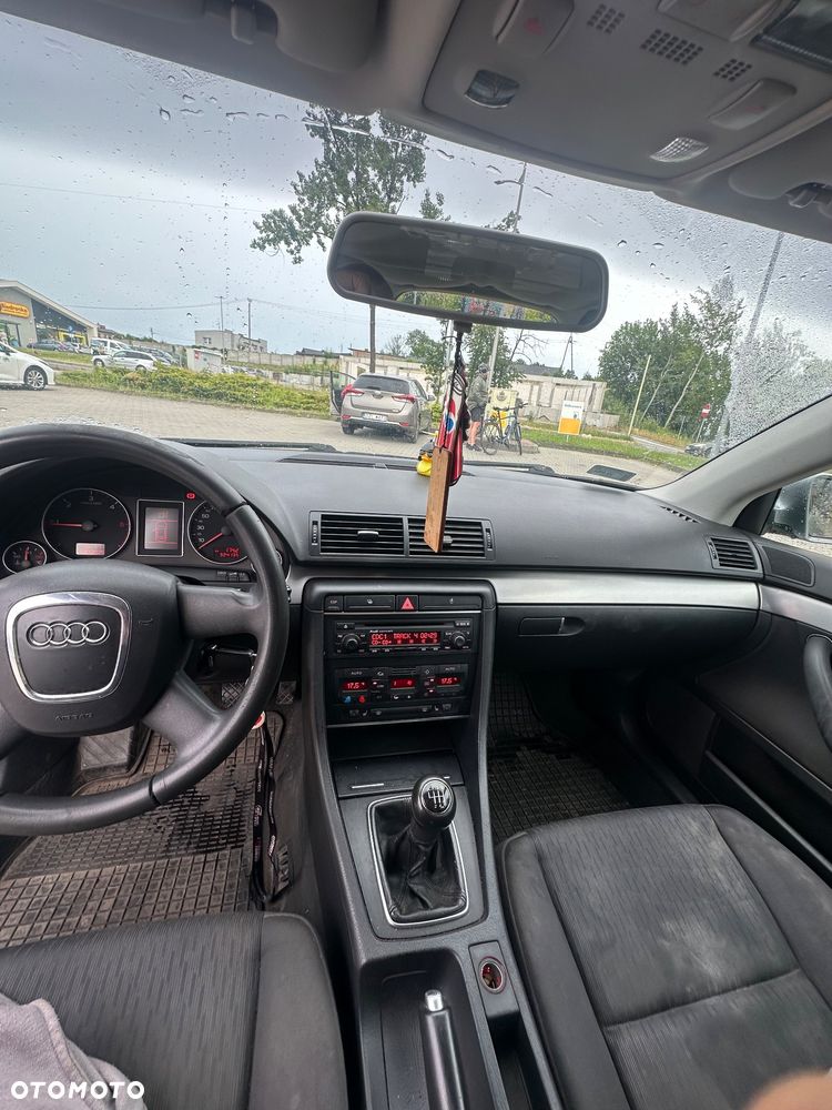 Audi A4 Avant 2.0 TDI - 8