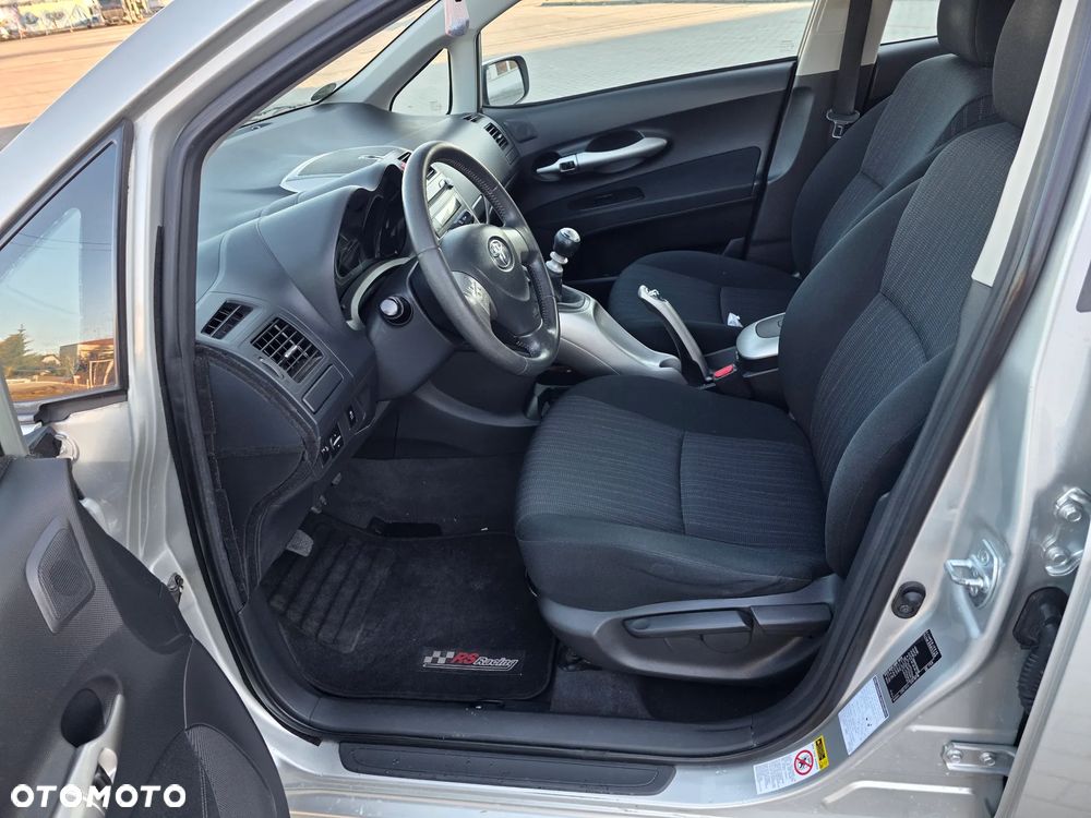 Toyota Auris 1.6 Life - 17