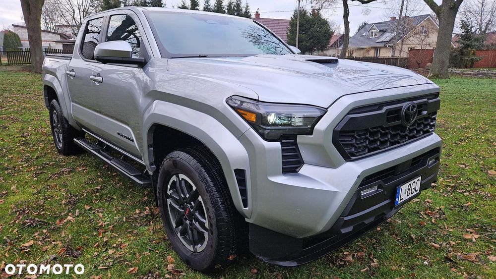 Toyota Tacoma - 9