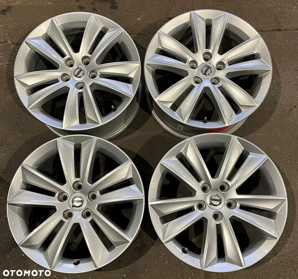 Felgi Volvo 17 S60 V60 7J ET 40,5 31471309 - 6