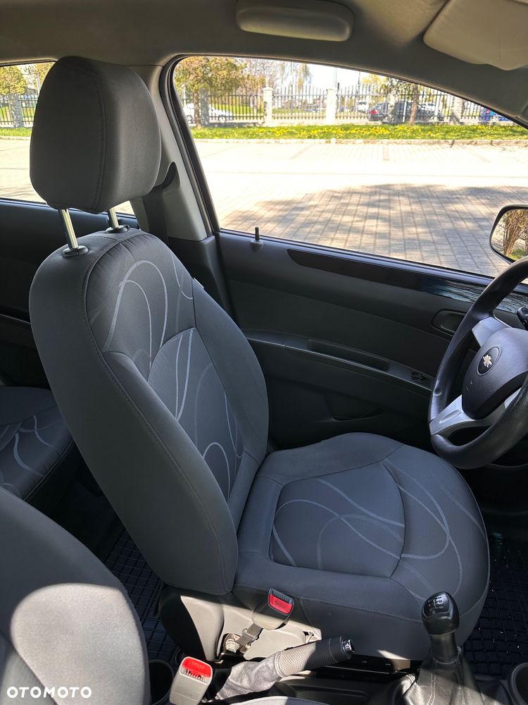 Chevrolet Spark 1.0 LT - 19