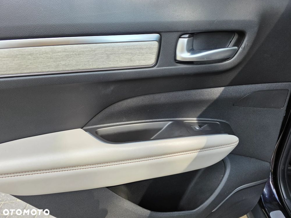 Renault Koleos 2.0 Blue dCi Initiale Paris 4x4 X-Tronic - 25