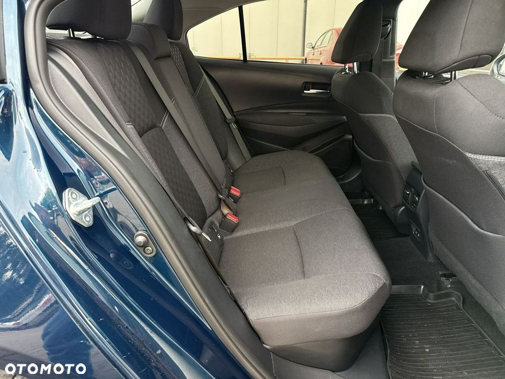 Toyota Corolla 1.8 Hybrid Style - 18