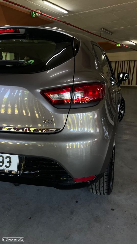 Renault Clio 1.5 dCi Dynamique S - 4