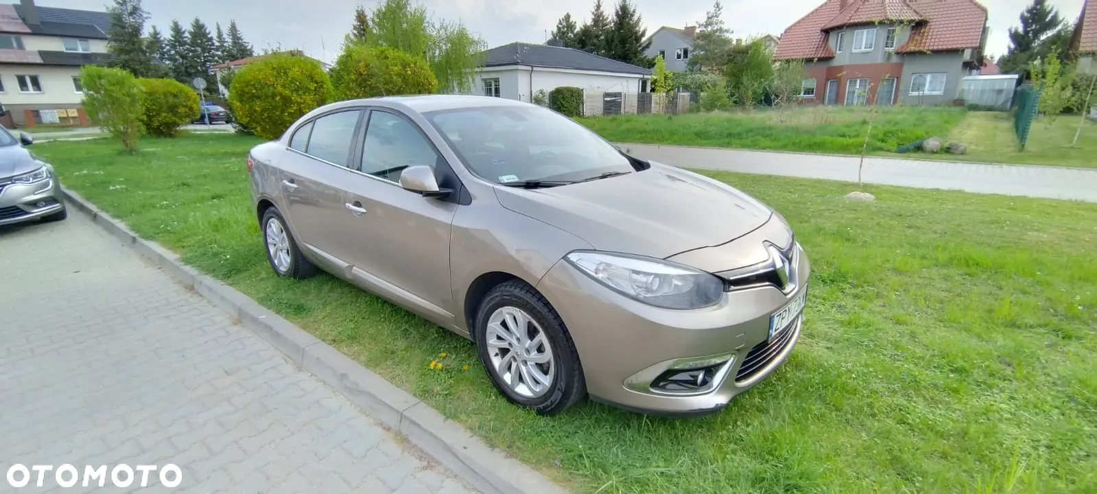 Renault Fluence 1.6 16V Zen - 5