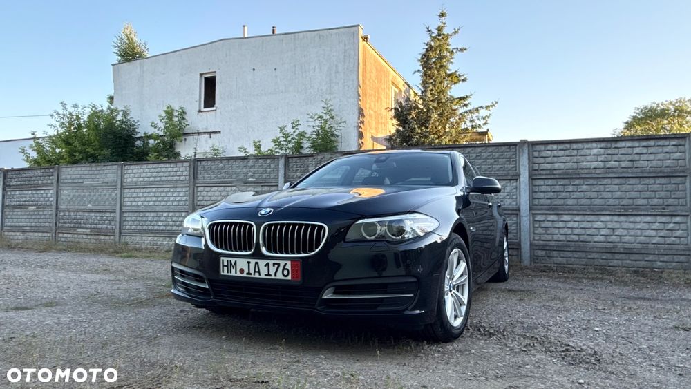 BMW Seria 5 520d - 24