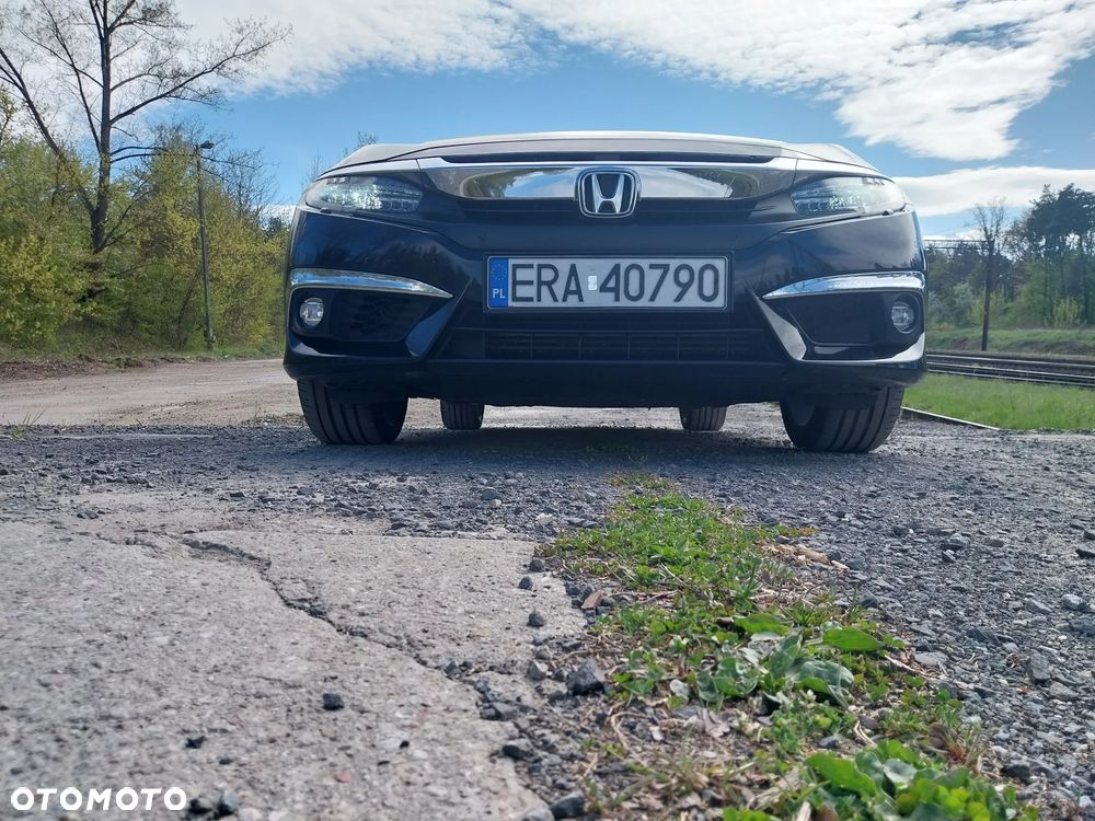 Honda Civic 1.5 T Elegance CVT - 21
