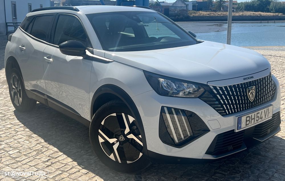 Peugeot 2008 1.2 PureTech Allure - 6