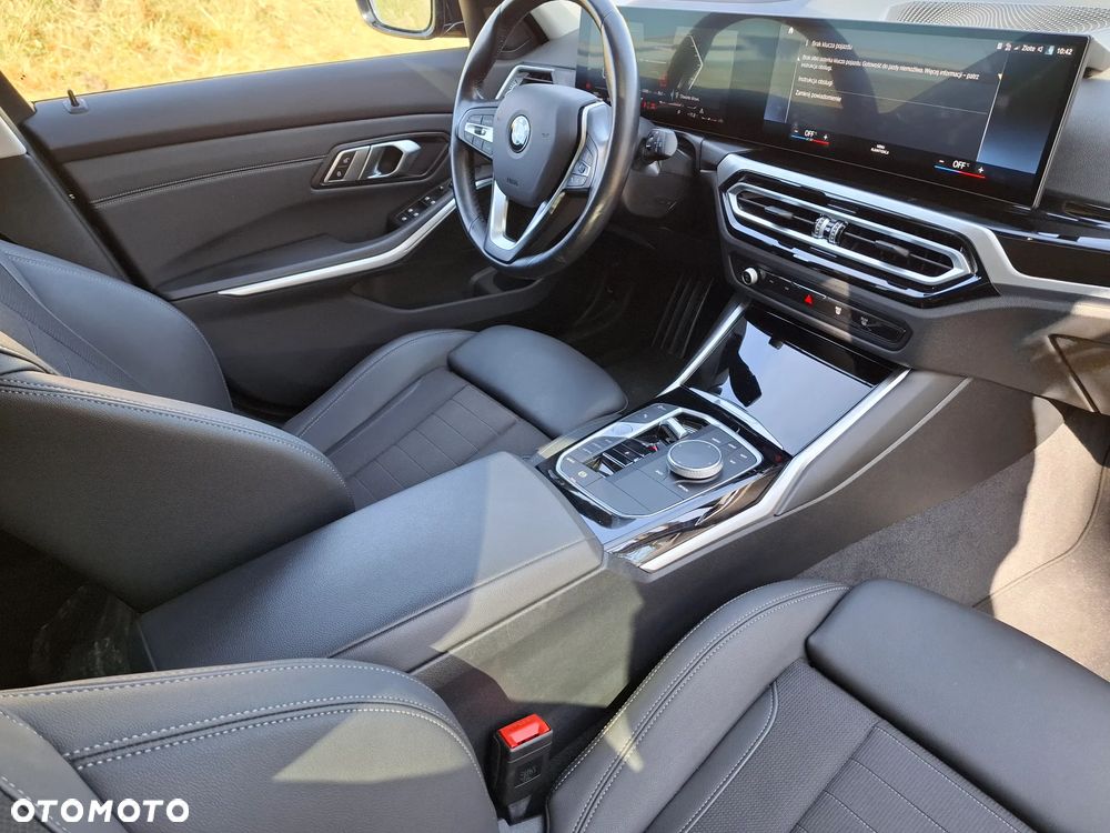 BMW Seria 3 318d Sport Line Shadow - 24