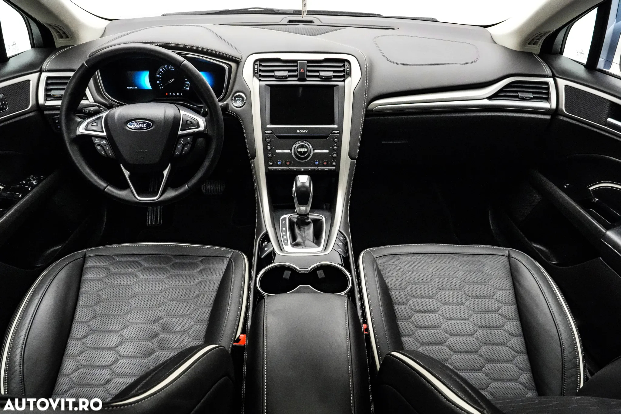 Ford Mondeo Vignale 2.0 Hybrid - 7