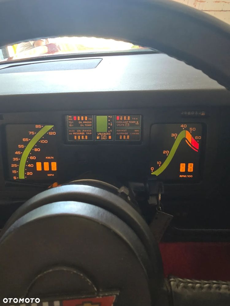 Chevrolet Corvette - 33