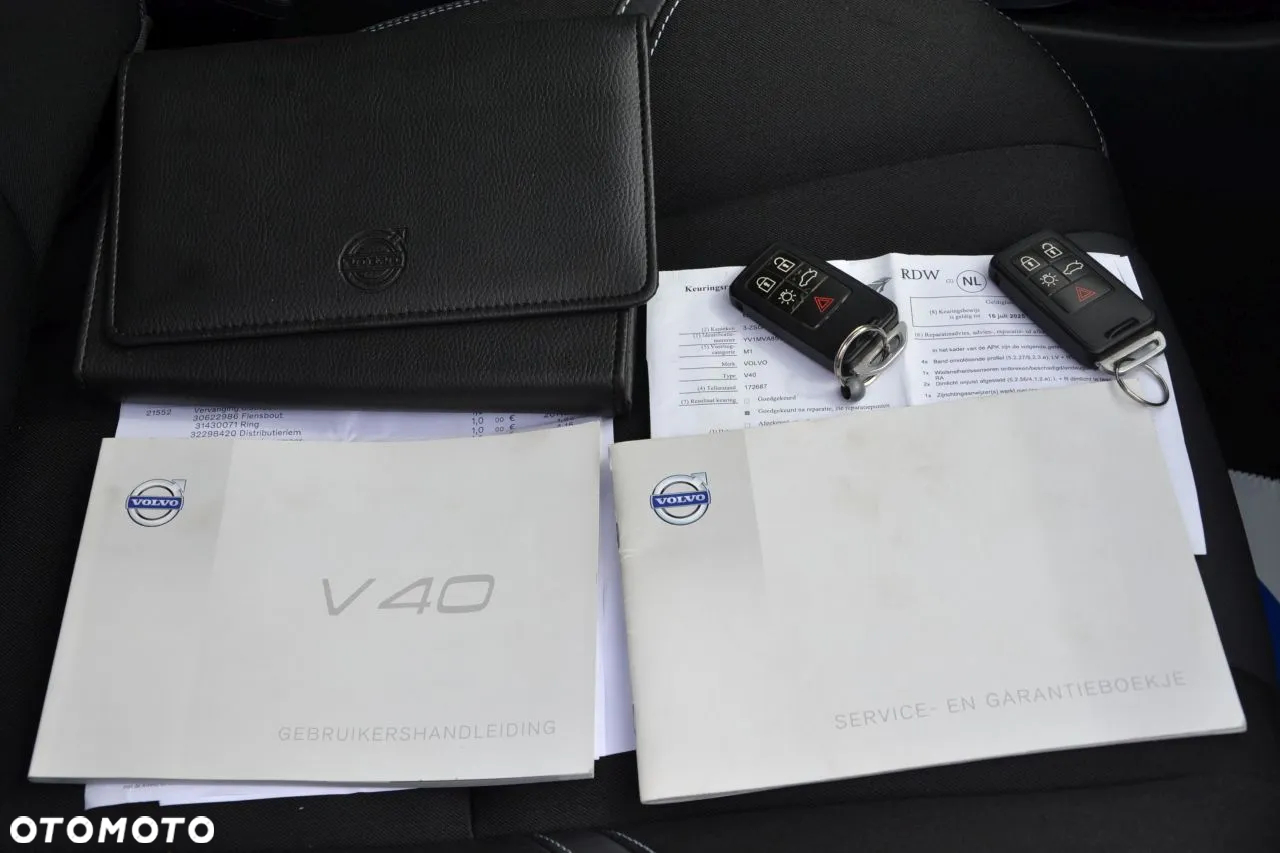 Volvo V40 D4 Drive-E Momentum - 22