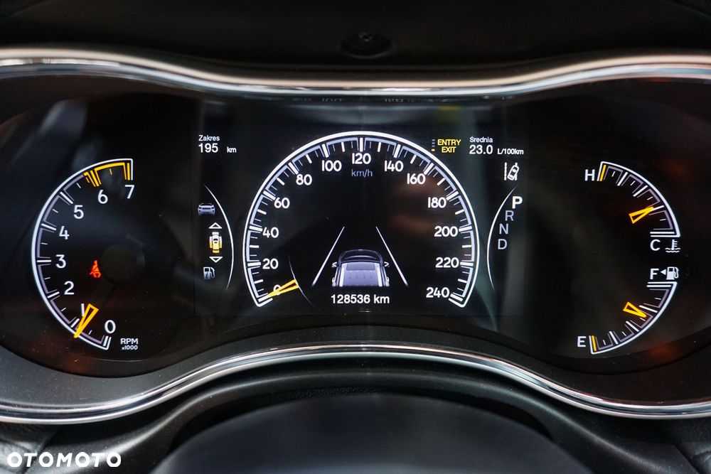 Jeep Grand Cherokee 5.7 V8 Summit - 17