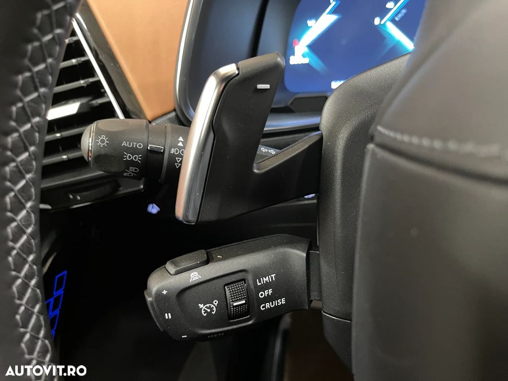 DS Automobiles DS 7 Crossback DS7 1.6 PHeV FWD 225 EAT8 OPERA - 33