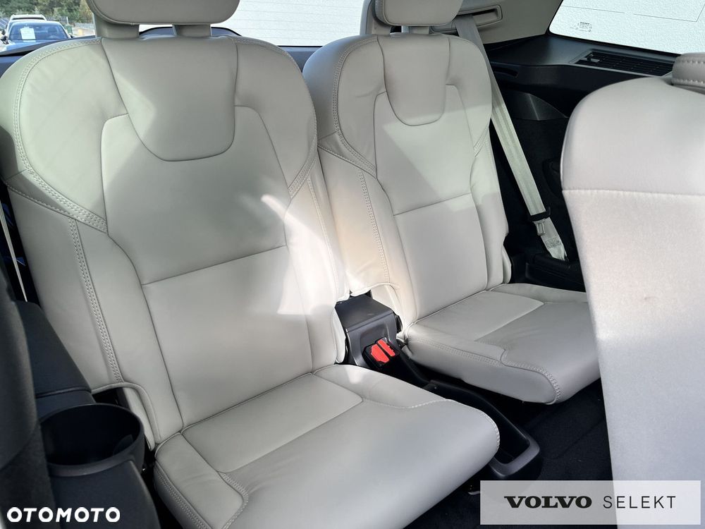Volvo XC 90 - 29