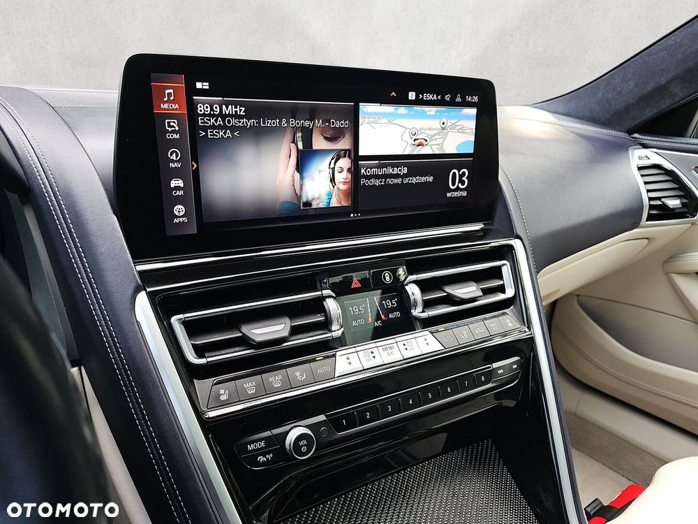 BMW Seria 8 - 22