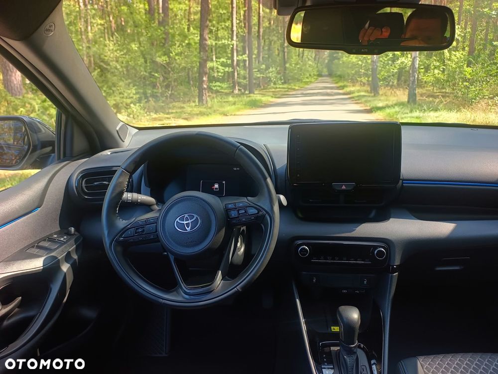 Toyota Yaris Hybrid 1.5 Executive - 16