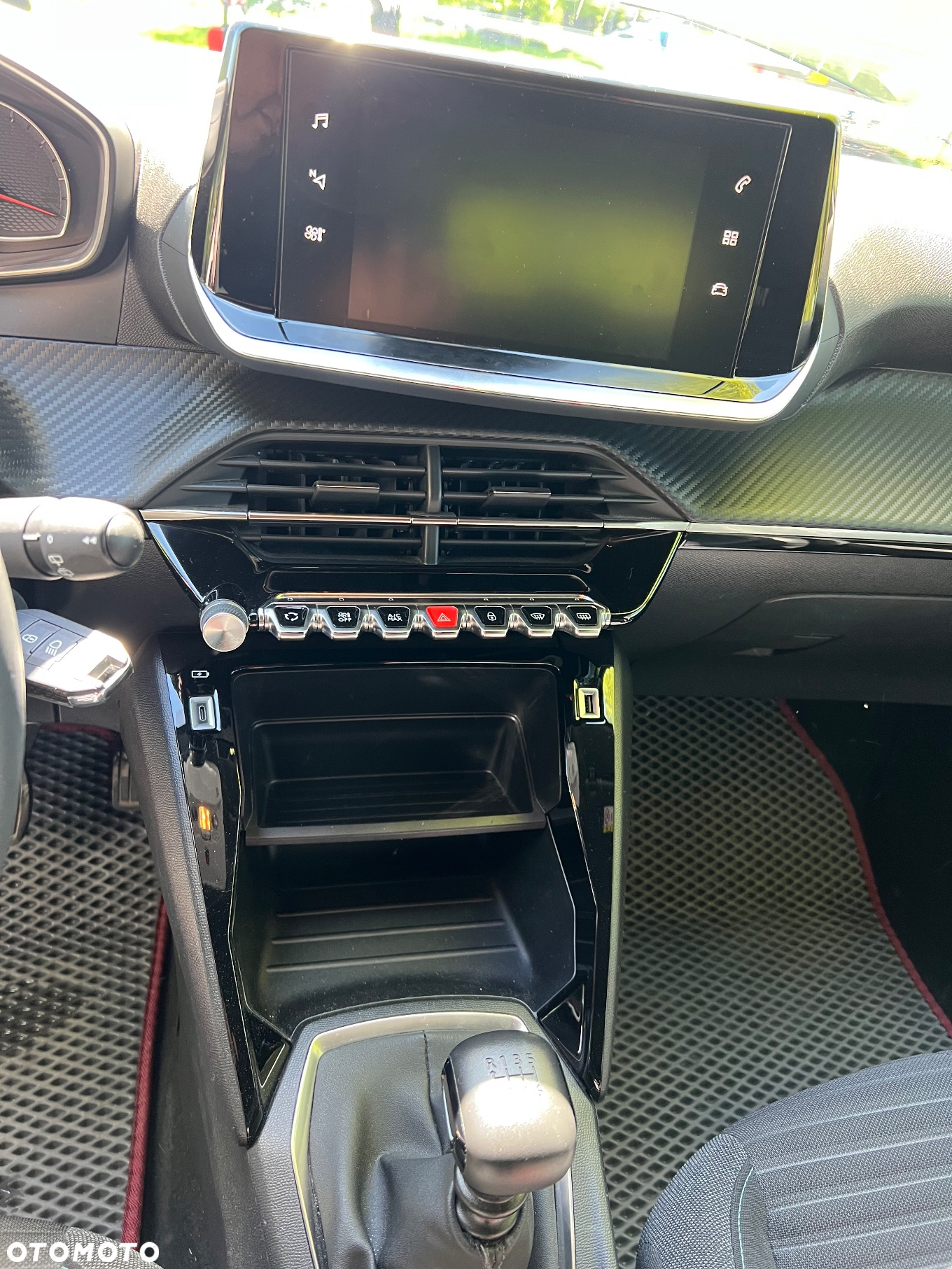 Peugeot 208 PureTech 100 Style - 11