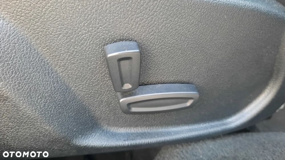 Ford Mondeo 2.5 Titanium S - 26