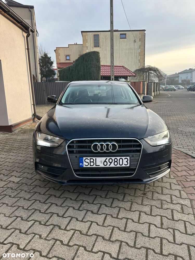 Audi A4 Limousine - 1