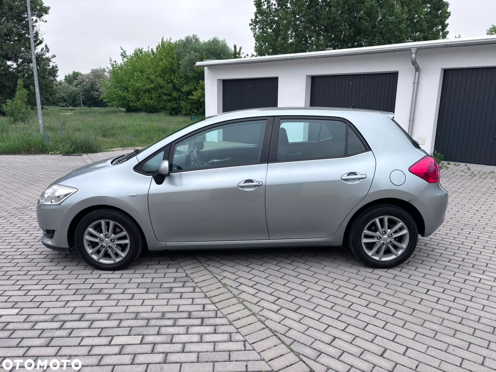 Toyota Auris - 1
