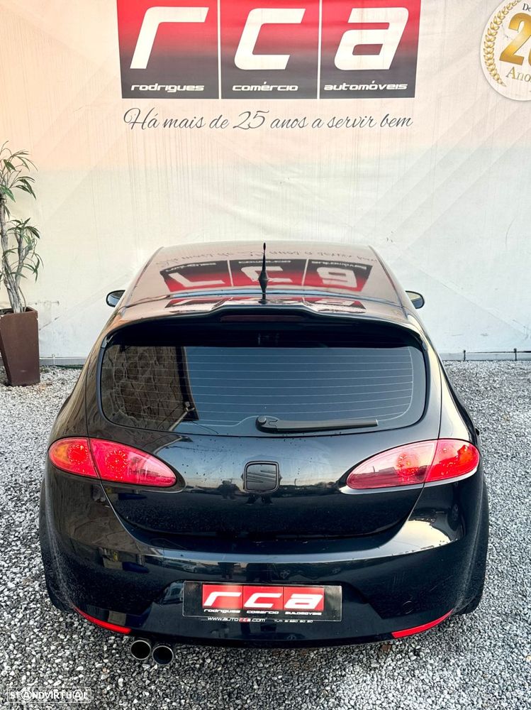 SEAT Leon 2.0 TDI Sport Up DSG - 25