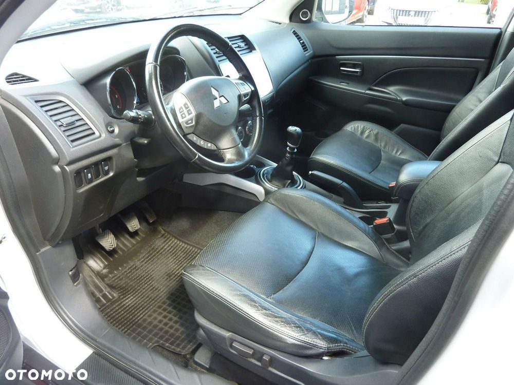 Mitsubishi ASX - 11