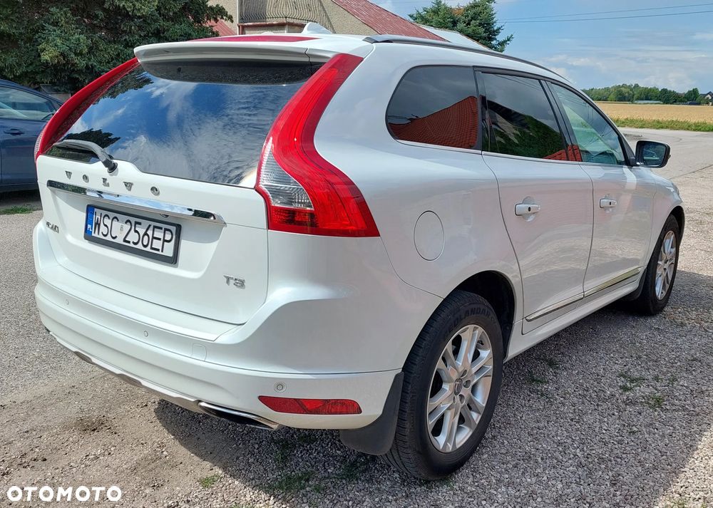 Volvo XC 60 T5 Drive-E Momentum - 5