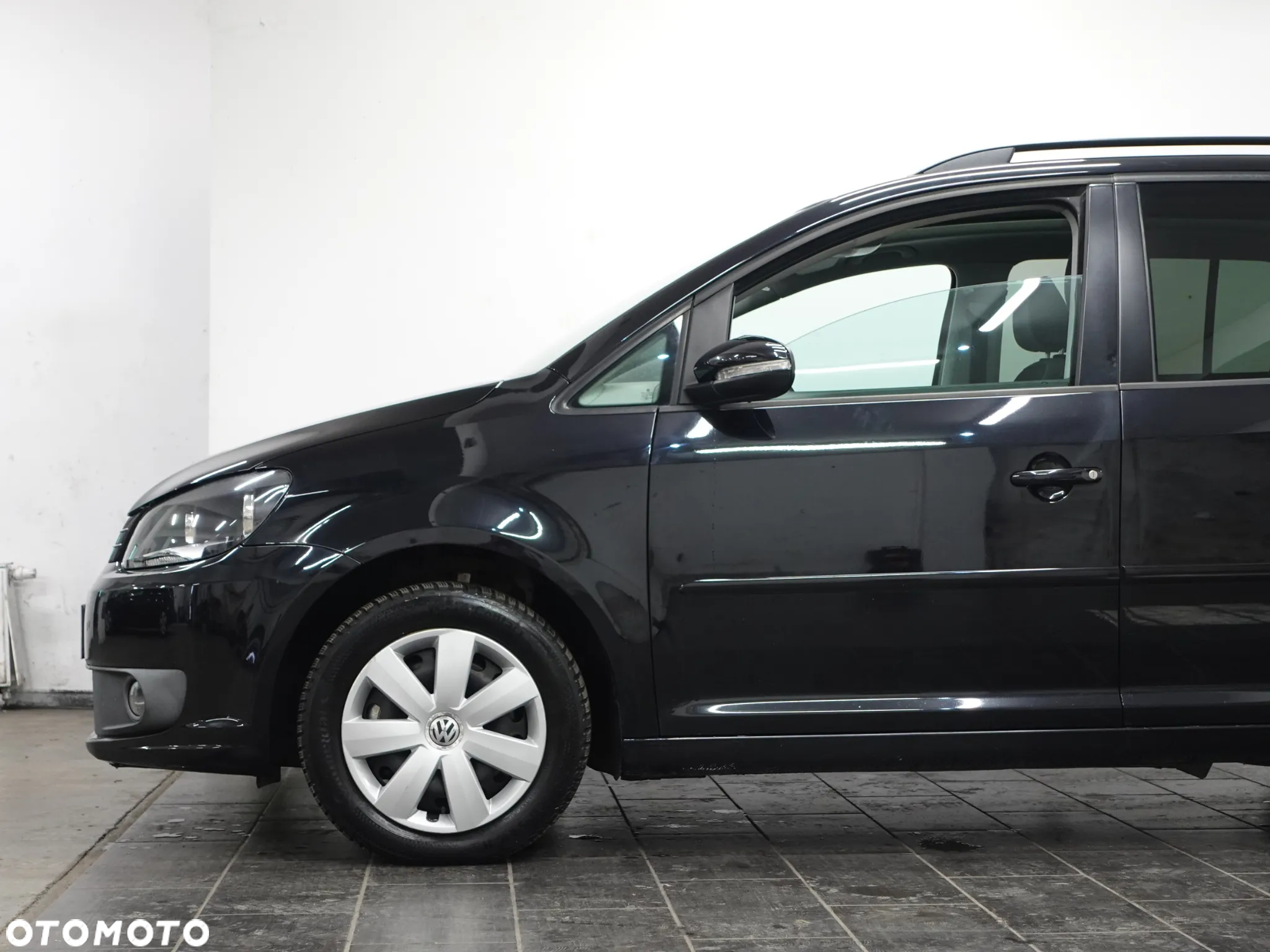 Volkswagen Touran 2.0 TDI DPF Comfortline - 17