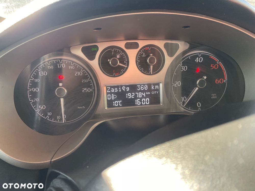 Lancia Delta 1.6 MJ Platino - 14