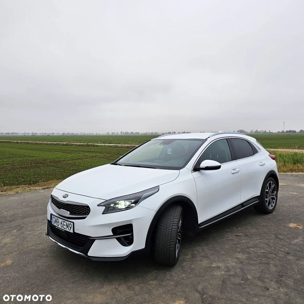 Kia XCeed 1.6 T-GDI L Business Line DCT - 1
