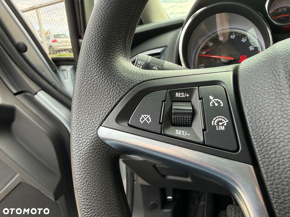 Opel Astra - 27