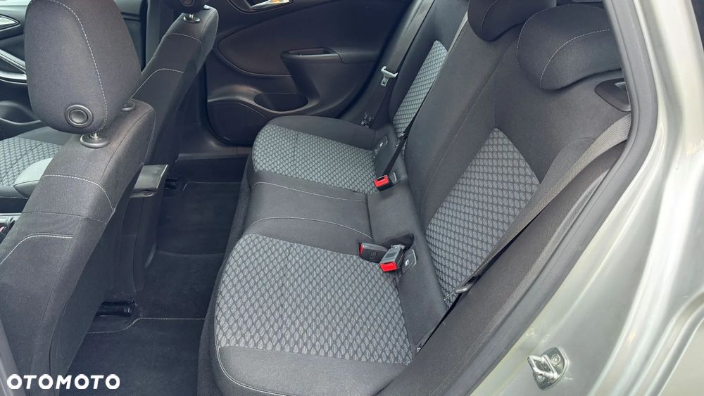 Opel Astra 1.4 Turbo Active - 10