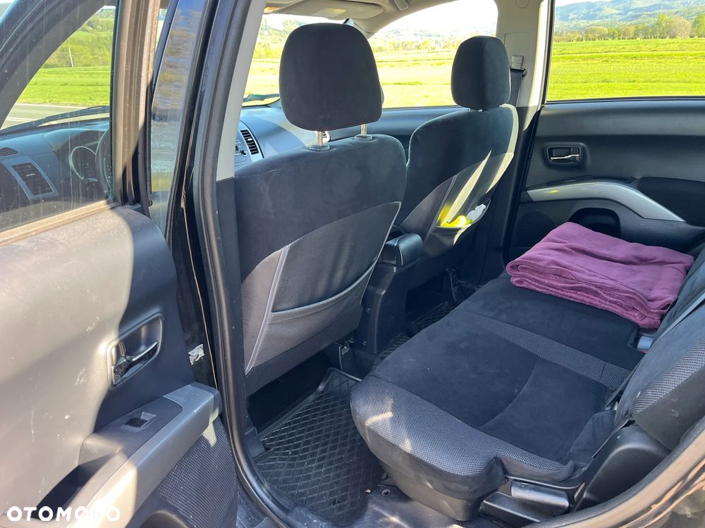 Mitsubishi Outlander 2.0 DID Instyle - 4
